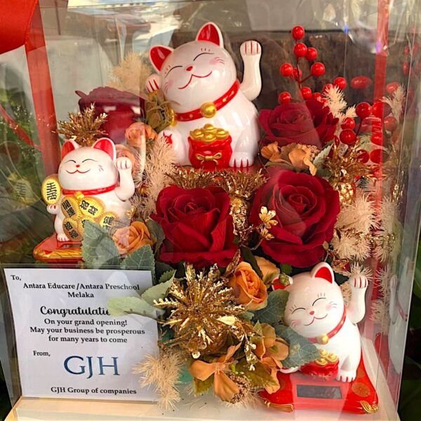 Lucky Charm with Fortune Cat Gift Box (Artificial) - Image 3