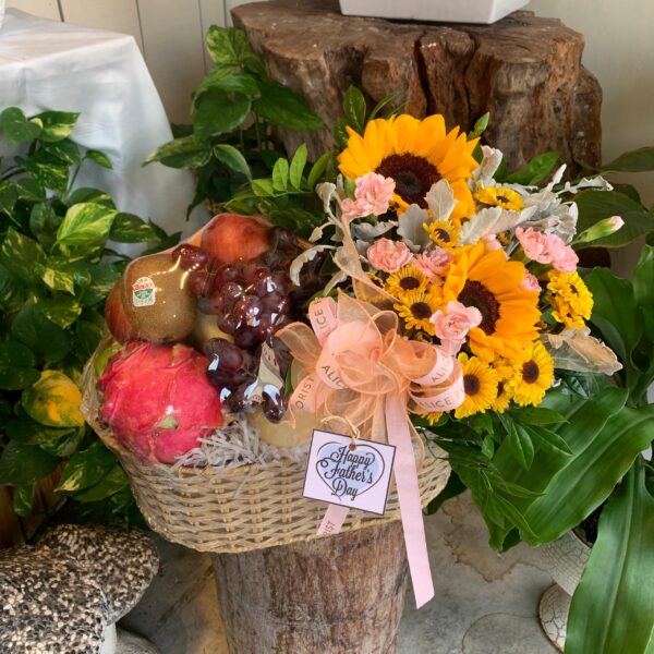 Edward Fruits & Flower Basket
