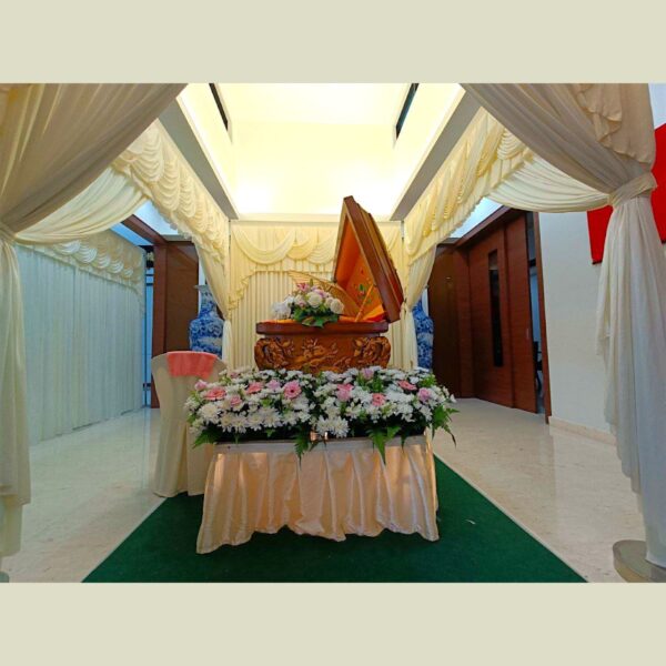 Grand Funeral Decor - Image 9