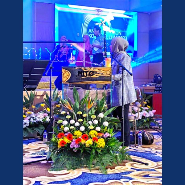 Best Student Award Ceremony Decor - Image 3