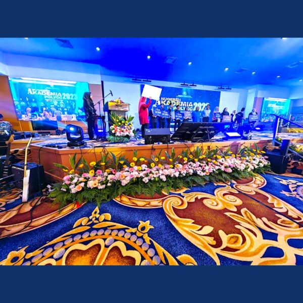 Best Student Award Ceremony Decor - Image 2