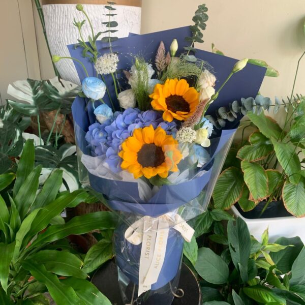 Cheerful Moments Bouquet