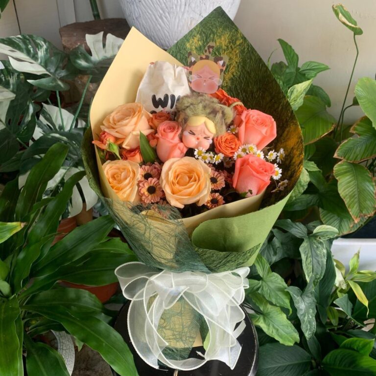 CRYBABY Wild but Cutie Series X Camo Cutie Bouquet
