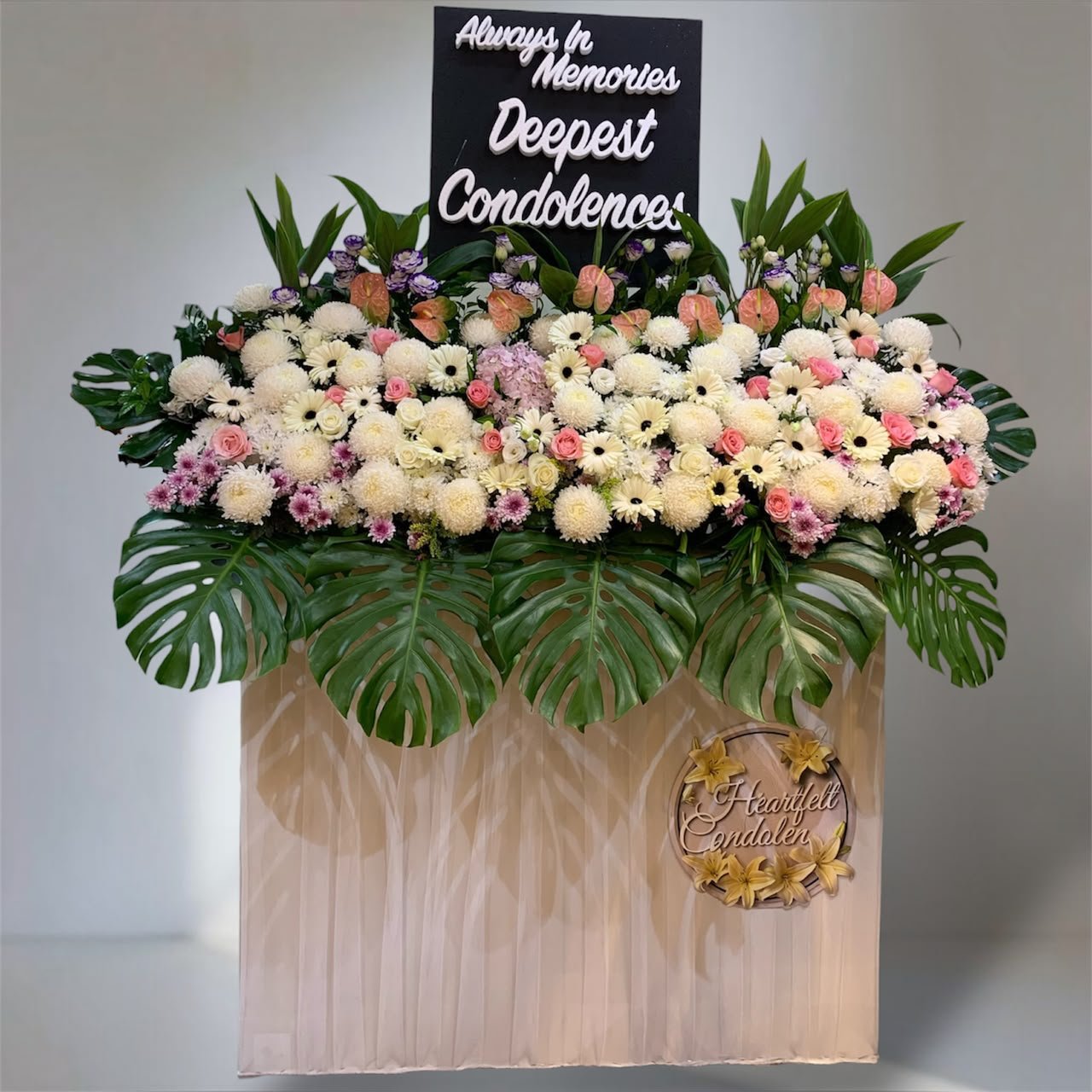 Soft Serenade Condolence Stand