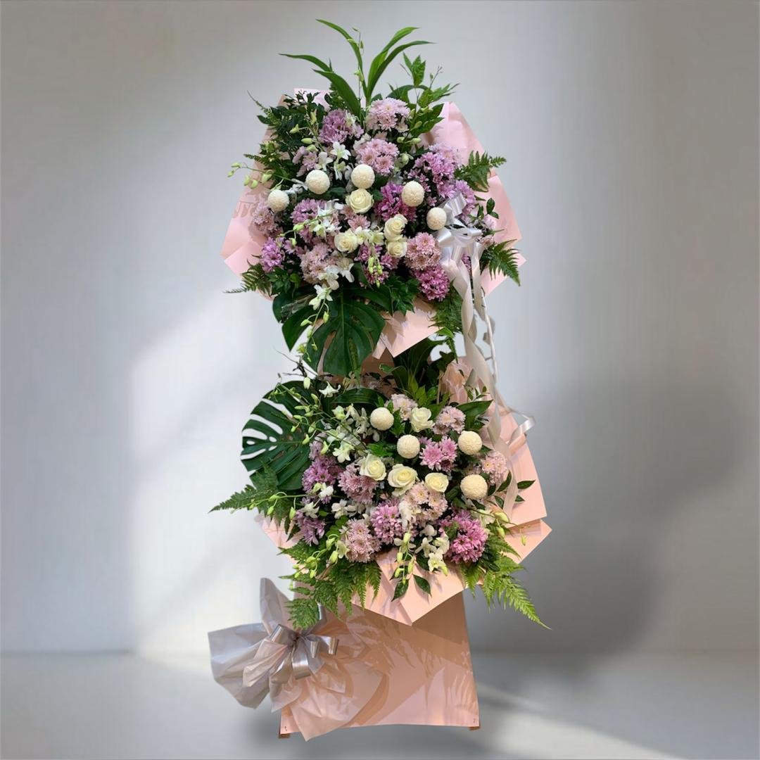Lavender Elegance Condolence Stand